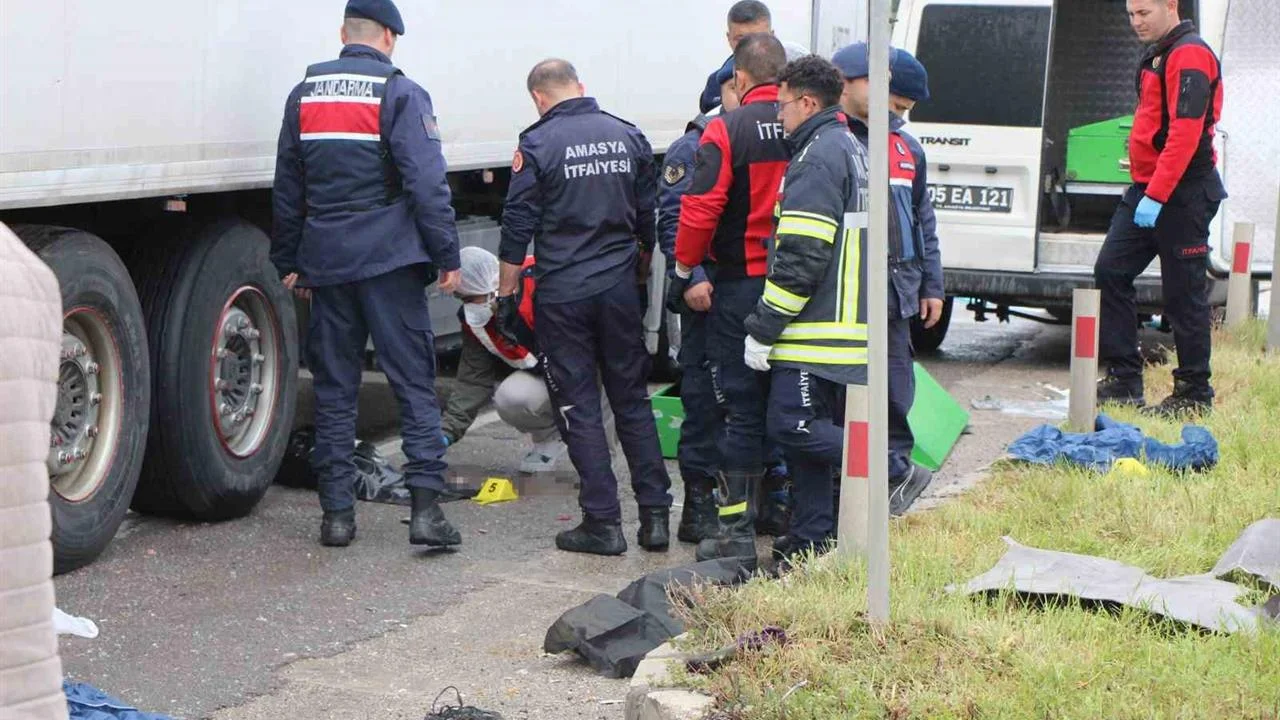 Amasya’da Cenaze Dönüşünde Yaşanan Trafik Kazasında Bebek Hayatını Kaybetti
